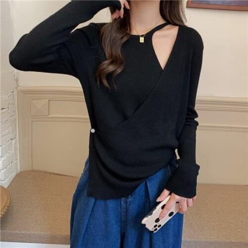 Autumn 2021 new design sense texture high-quality color hedging fake two-piece long-sleeved sweater sweater women