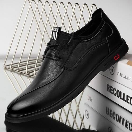 New Men Leather Shoes Business Men Dress Shoes Fashion Casual Wedding Shoes Comfortable British Style Handmade Soft Oxford Shoes
