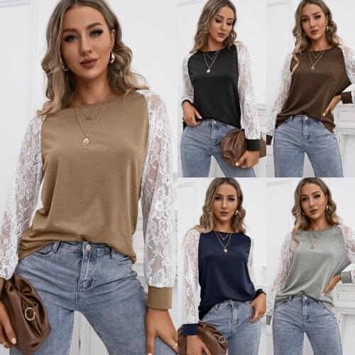 Womens Hollow Lace Stitching Pullover Top Autumn and Winter New Fashion Lace Stitching Long-sleeved Round Neck T-shirt