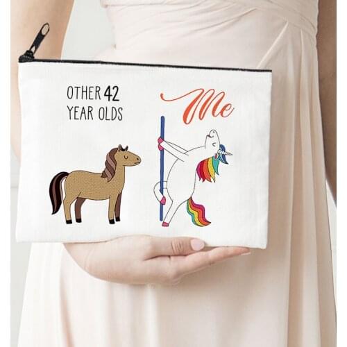 42 Year Horse Makeup Bag Travel Size Makeup Animal Prints Cosmetic Bag Fashion Canvas Girl Personalized Bags Cute Purses