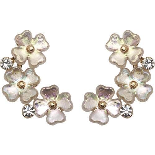 Japanese Elegant Flowers Ears Clip Earrings Without Piercing Women Cute Small White Shell Flowers Clip on Earring No Pierced Ear