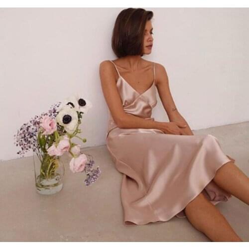 Elegante Vrouwelijke Zomer Spaghetti Band Jurk Toevallige Vrouwen Satin Diepe V-hals Sexy Jurk Solid Straight Pyjama Party Jurk