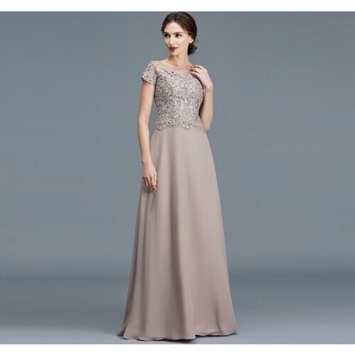 2020 Charming A Line Lace Top Short Sleeve Mother of the Bride Dresses Jewel Neck Zipper Back Wedding Party Gowns Full Length