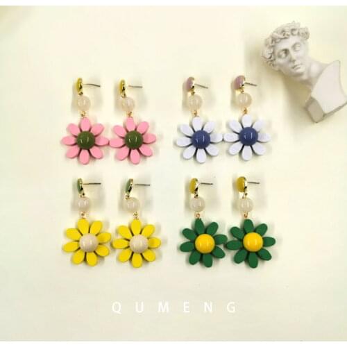 QUMENG New Korean Acrylic Colorful Daisy Stud Earrings For Women Girls Flower Cute Fashion Yiwu Jewelry Wholesale