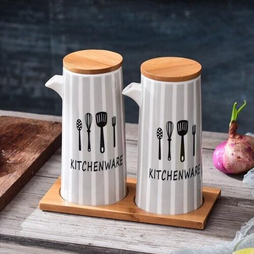 4pcs Simple Art Ceramic Seasoning Jar Set with Wooden Tray Home Vanilla Box Soy Sauce Vinegar Bottle Pepper Pot Kitchen Supplies