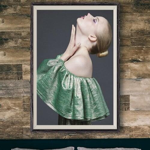 E331 Ellie Bamber Sexy Model Movie Star Wall Silk Cloth Poster Art Home Decoration Gift