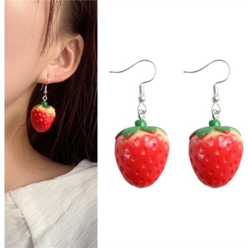 Funny Green Leaf Strawberry Pendant Drop Earrings for Women Girls Teens Korean Fashion Fruit Earrings 2021 Trend New Arrival
