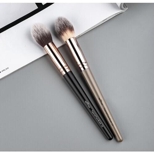 Anmor 1Pcs Soft Synthetic Hair Highlighting Makeup Brush Professional Highlighter Make Up Brushes Tool For Cosmetic