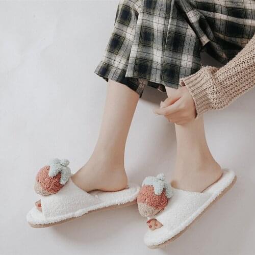Girls indoor strawberry slippers lovely light pink and red strawberry slippers for indoor quiet and antiskid floor