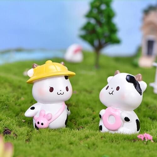 1Piece Resin Material Micro Landscape Desktop Decoration Cartoon Cow Cute Bag Donut Milk Box To Hold A Ball Hold A Fish Cows