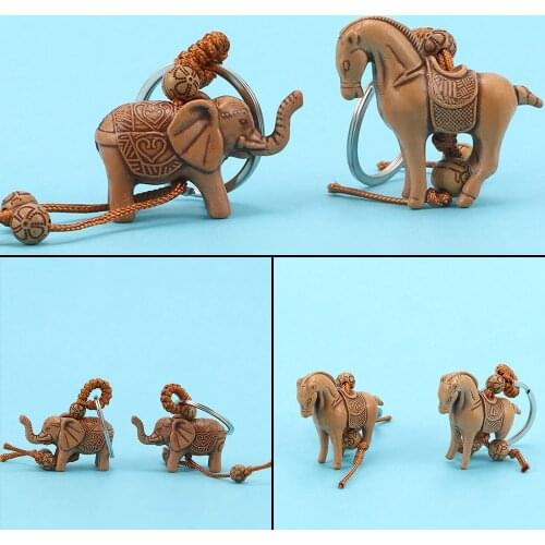 2Pcs New 3D Elephant Horse Lucky Carving Wooden Pendant Resin Keychain Gift Fashion Accessories