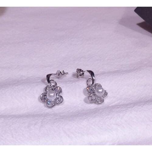 100%925 Sterling Silver Classic Silver Color Cubic Zircon Crystal Five Petals Cluster Flower CZ Tiny Elegant Big Stud Earrring