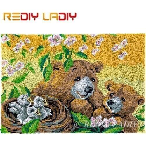 Latch Hook Kits Bear Mother Love Chunky Yarn Embroidery Crocheting Tapestry Kits Needlework Arts & Crafts DIY Carpet Rug 85*58cm