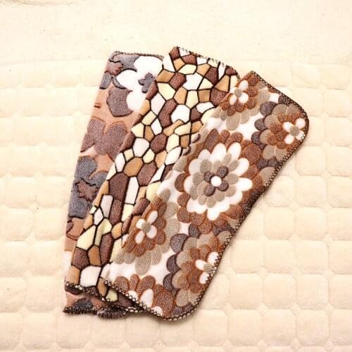 Cute Warm Pet Bed Mat Cover Small Medium Large Towl Paw Handcrafted Print Cat Dog Fleece Soft Blanket Puppy Winter Pet Supplies