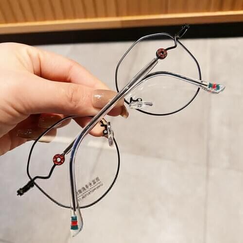 2021 Fashion Anti Blue Glasses Irregular Metal Frame Eyeglasses Glossy Anti Blue Blocking Light Glasses for adult AB036