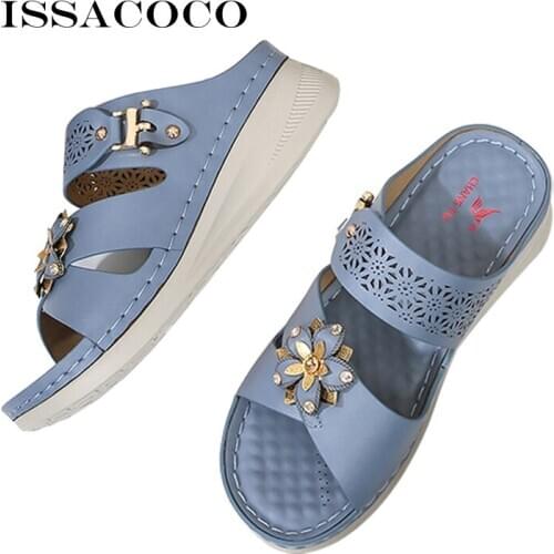 ISSACOCO 2021 Fashion Womens Slippers Be At Home Platform Sandals House Slippers For Women Flat Female Vulcanize Designer Shoes