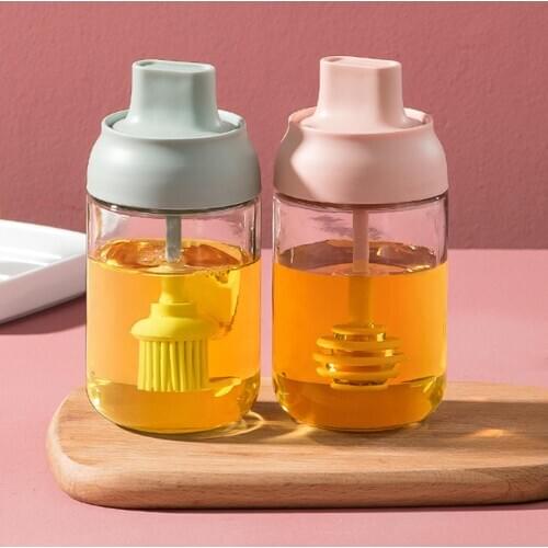 250ml Multifunctional Moistureproof Pepper Oil Seasoning Honey Bottle with Lid Spoon Spice Bottle Kitchen Condiment Container