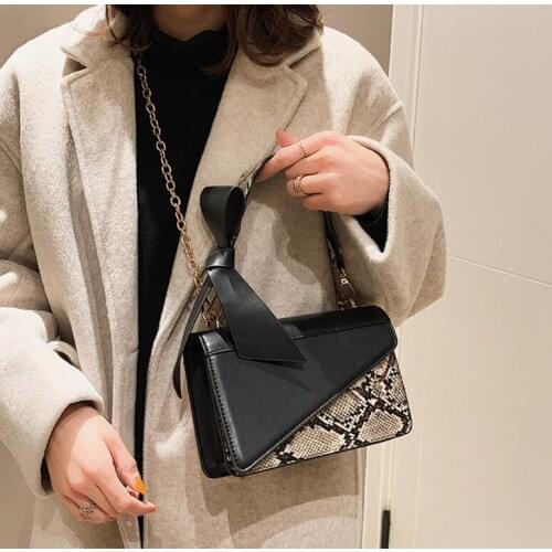 2021 New spring Autumn Womens bag fashion snake pattern hand-held Single Shoulder Messenger Bag ins foreign style versatile