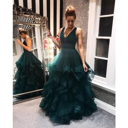 YUNUO Ruffled Tulle Prom Dresses Long 2021 V-neck Dark Green Evening Party Formal Ball Gowns vestidos de fiesta de noche
