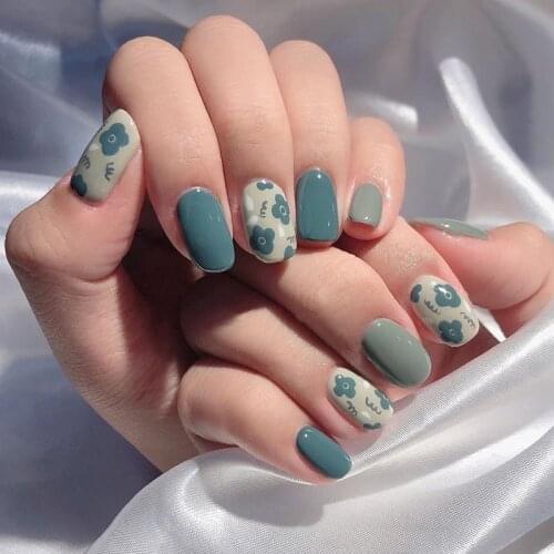 24pcs Press On Nails Designs Fashionable Morandi Grey Blue Floret Decorative Fake Nails With Glue Sweet Girls Daily Wearable TO