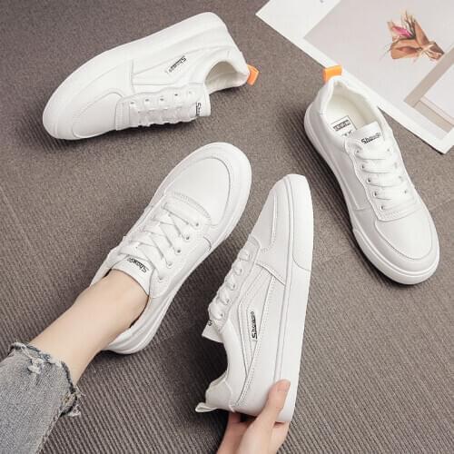 Women Sneakers White Shoes Spring Trend Casual Flats Sneakers Female New Fashion Comfort Cute Heart Vulcanized Platform Shoes