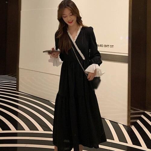 Autumn Women Fashion Retro V Neck Solid Dress Temperament Lace Stitching Flared Sleeve Base Mid-Length Glitter Long Skirt