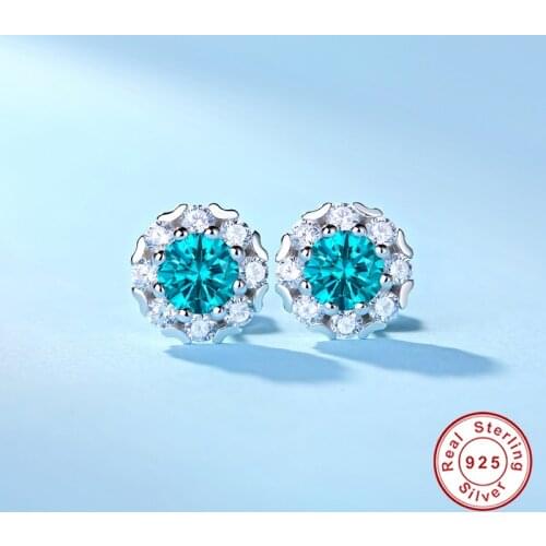 Geoki Luxury 925 Sterling Silver Total 1 Ct Round Perfect Cut Passed Diamond Test Blue Moissanite Stud Earrings Female Jewelry
