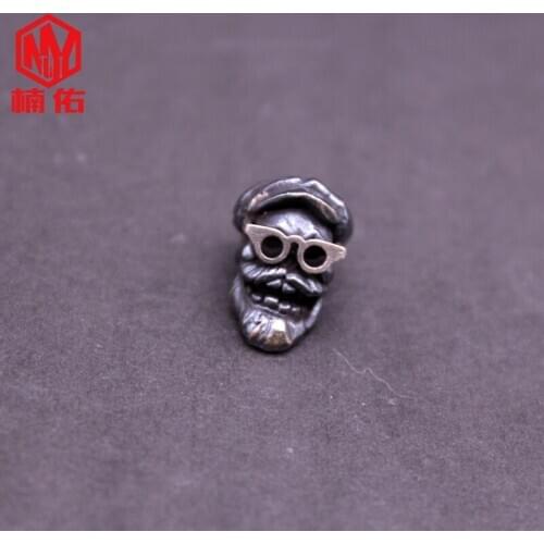 Black Bull Ami Khaki Eyes Yuppie Old Man 1PCS EDC Paracord Brass Knife Bead Handmade Survival Bracelet Pendant