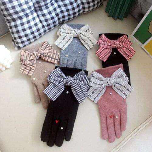2021 High Quality Winter Warm Women Touch Screen Gloves With Letter Large Bow Cashmere Wrist Warmer Mitten Ladies Female Gloves