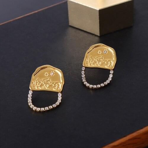 YAONUAN 2021 New Unique Artistic Patterns Gold-plated Earrings For Women Sparkling Zircon Party Fashion Jewelry Accessories Gift