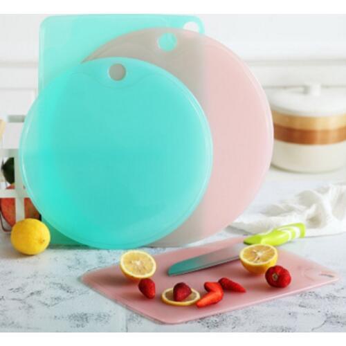 NHM 1 pcs Anti-skid kitchen tools multi-functional plastic cutting board food grade PP creative fruit cutting board
