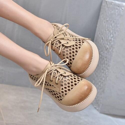 2021 Spring and Summer Genuine Leather Hollow Single Shoes Platform Platform Shoes Retro Big Round Doll Shoes Lace-up Sandals