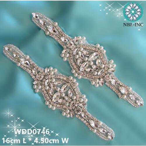30PCS )Wholesale bridal hand beaded sewing crystal rhinestone applique patch iron on for dresses WDD0746