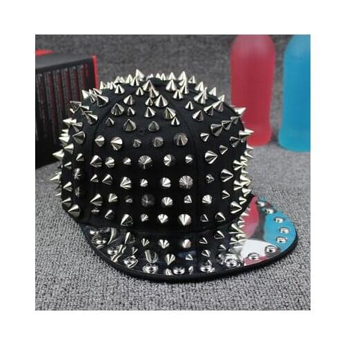 Pumk hat Rivet thorn