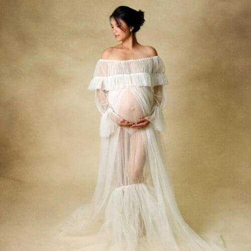 Elegant Ivory Tulle Maternity Dressing Gowns Boat Neck Long Sleeves Custom Made Extra Puffy Ruffles Pleated Bridal Sheer Robes