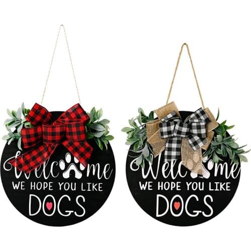 Garland Door Decoration Wood Welcome Doorplate with Black and Red Lattice Bowknot and Leaf Wreath for Home Door Decoration