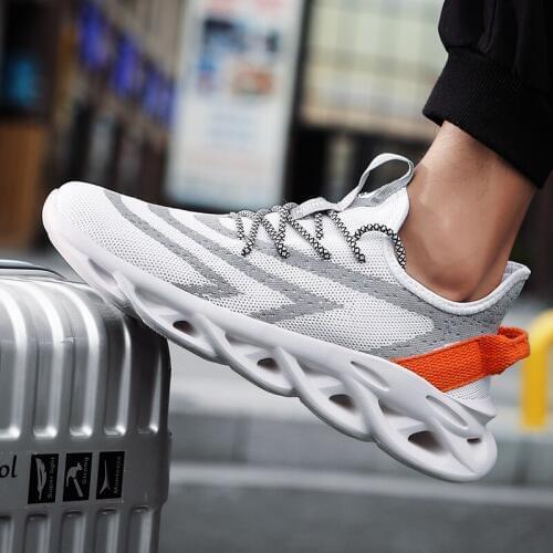 For man Male mesh Light trainers breathable knitting comfortable hombre fashion casual para white Shoes 2020 casuales sneakers
