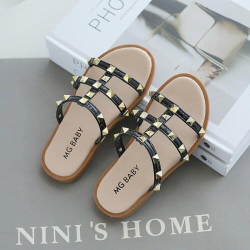 Girls 2021 Summer New Rivet Sandals and Slippers Casual Low-heeled Outer Wear Flip-flops Simple and Fashionable Girls' Slippers