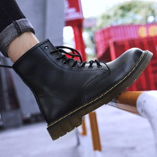2021 Men Boots Men British Style Retro Martin Boots Genuine Leather Unisex Couples Shoes Womens Chelsea Boots Botas De Hombre