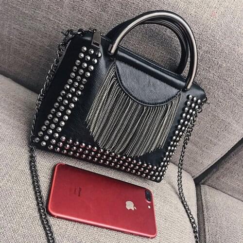 Handbag bag female 2021 new Korean version of the trendy one-shoulder messenger bag chain small bag rivet tassel bag