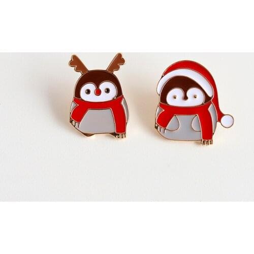 Kawaii New Year Penguin Enamel Lapel Pins Cute Brooches Badges Fashion Pins Gifts for Friends Pins Wholesale Couple Gift