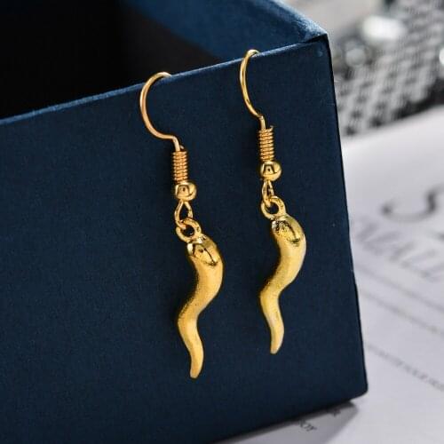 Cute Screw Dangle Earrings Unique Design or Gold Twisted Women Elegant Drop Hook Earrings Jewelry Gifts