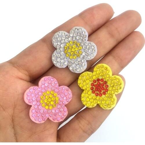 2.7cm 30pcs Frangipani Flowers Colorful Stick-On Appliqued Clothes Patches for Clothing Sequin Rhinestone Patches