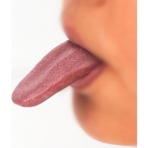 The simulation tongue has no peculiar smell and the tongue coating plastic shell is scary and the simulation steel needle pierce