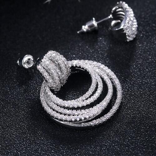 HUAMI Multilayer Circles Stud Earrings Women Luxury Cstuming Accessories January Gift Party Earring and Banquet Fshion Jewelry