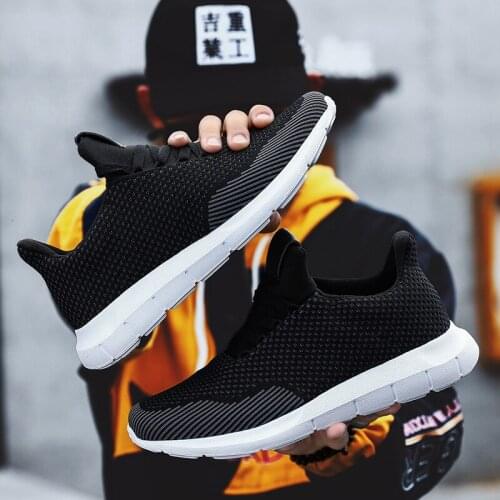 Black Men Sports Shoes Flying Weavon Breathable Mesh Sneakers For Male Outdoor Light Lace-up Soft Running Jogging Walking Shoes