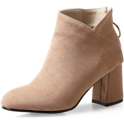 Big Size 11 12 13 14 Suede round head, thick heel, high heel, metal decoration, square heel zipper, short canister fashion boots