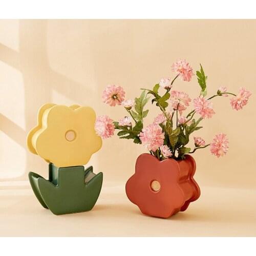 Nordic creative flower shape vase art ceramic flower arrangement dry flower decoration furniture vase decoration furniture