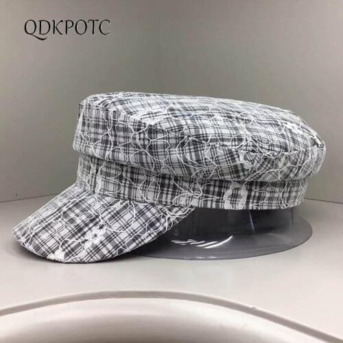 2021 Hat Autumn Winter New Women Lace Plaid Military Hats Fashion Japanese Casual Travel Keep Warm Berets 2 Colours QDKPOTC