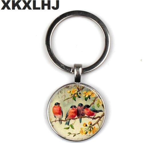 XKXLHJ 2018 New Arrival Hummingbird Key Chain Cute Bird Metal Keyring Photo Glass Cabochon Handmade Car Bag Keychian Art Jewelry